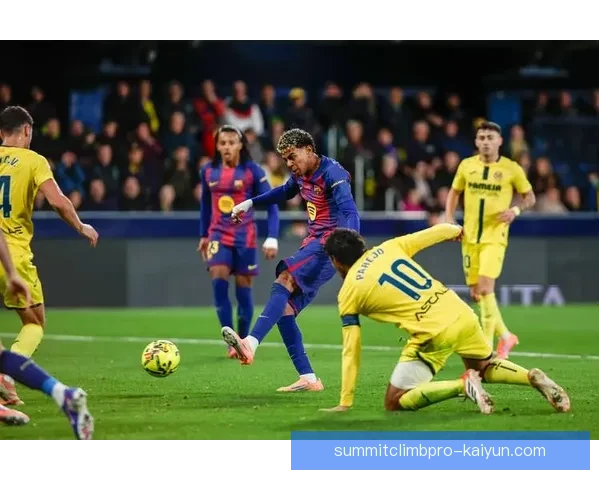 巴塞罗那小球队在西甲赛季中崭露头角，年轻球员状态回暖引人注目