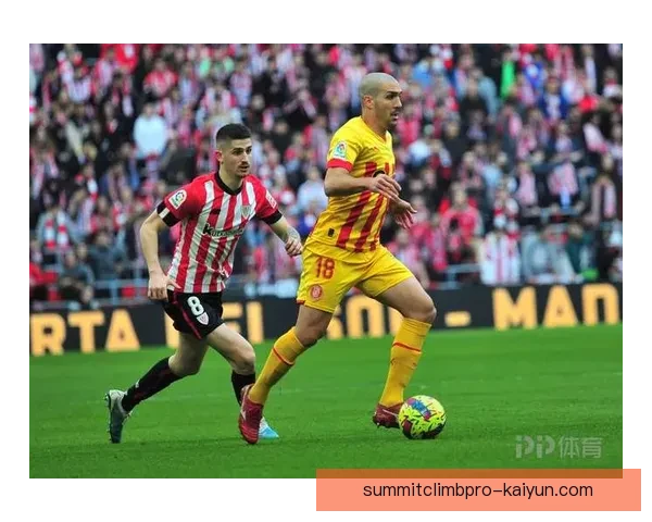 奥雷利恩·楚阿梅尼在赛季表现稳健，成为皇马中场不可或缺的一员